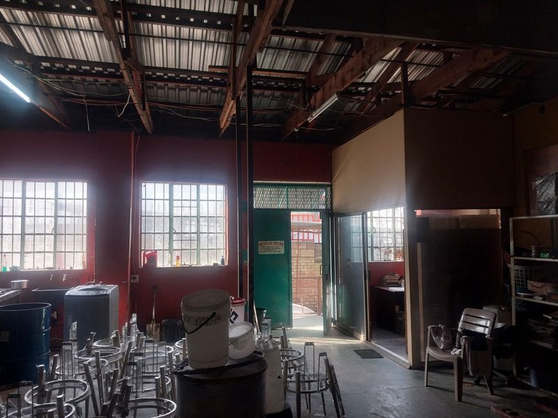 Factory for Sale in Lakeview Estate! - Photo 6