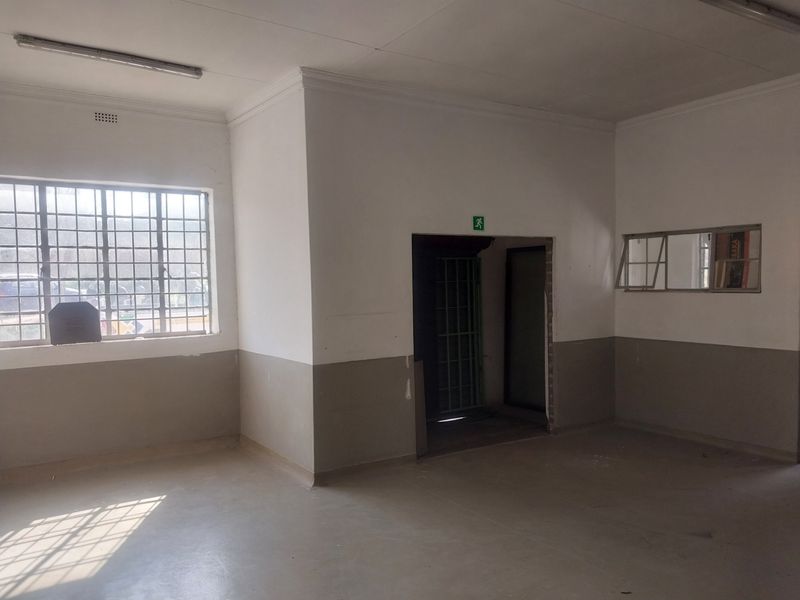 Factory for Sale in Lakeview Estate! - Photo 4