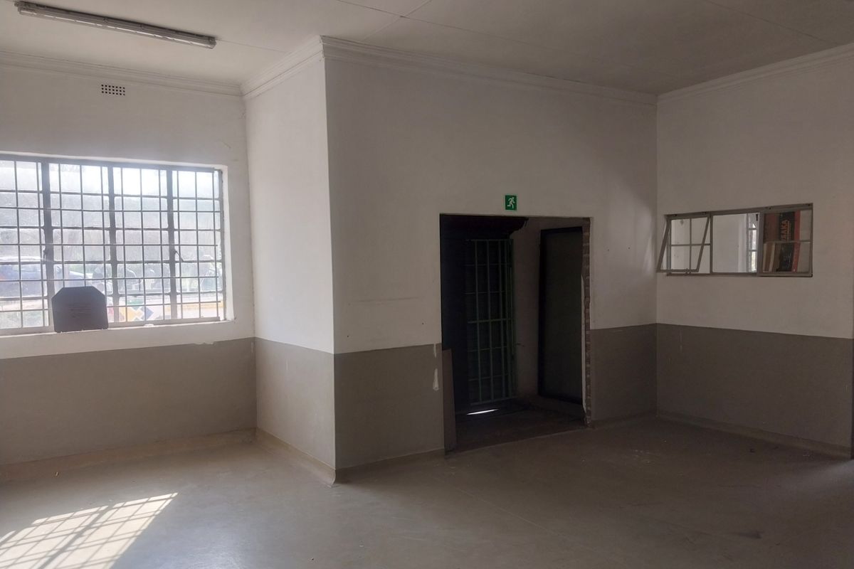 Factory for Sale in Lakeview Estate! - Photo 4