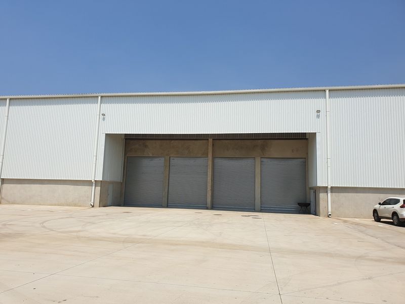 Highly sought after secure facility available - Photo 2