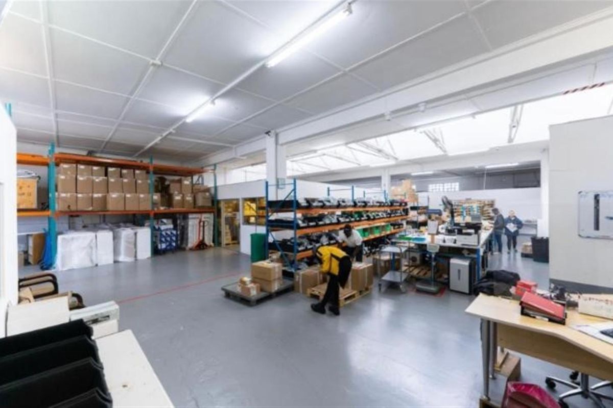 Multi-Use Property To Let - Photo 2