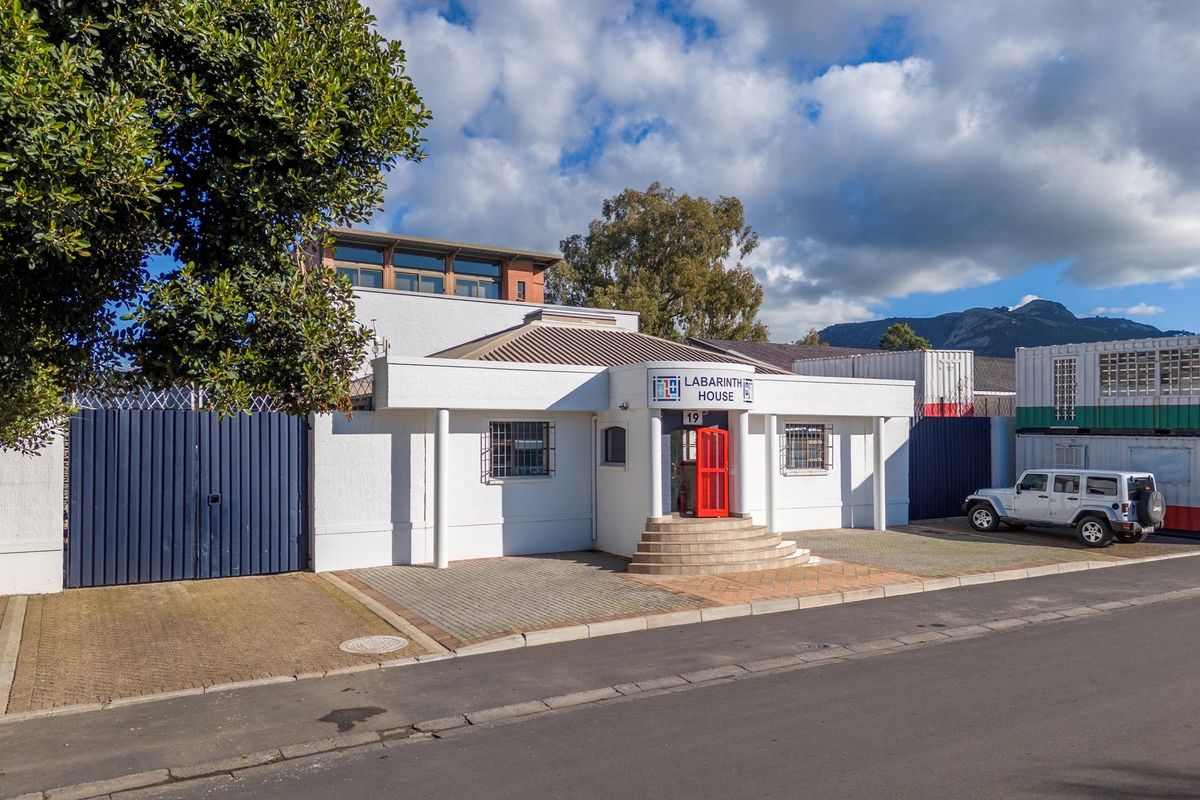 Furnished Office Space for Lease in Paarl - Photo 2