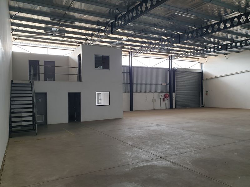 Secure, tidy fantastic warehouse to let Mount Edgecombe. - Photo 4