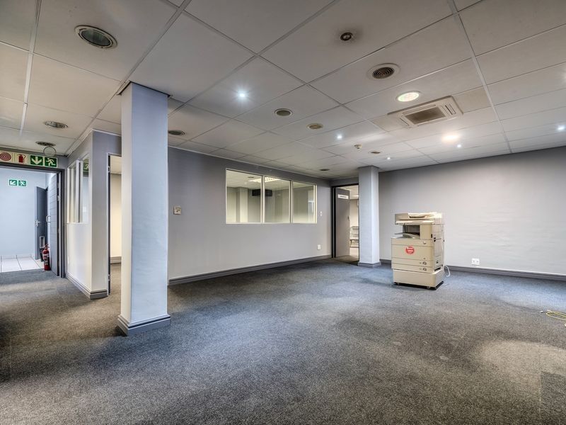 202m2 First-Floor Office | Urban Growth Park, Paarl - Photo 2