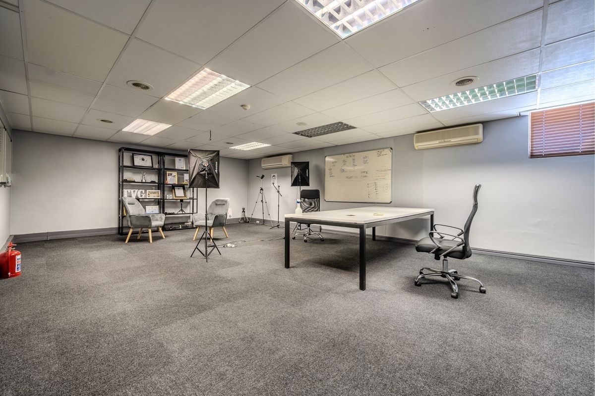 202m2 First-Floor Office | Urban Growth Park, Paarl - Photo 4