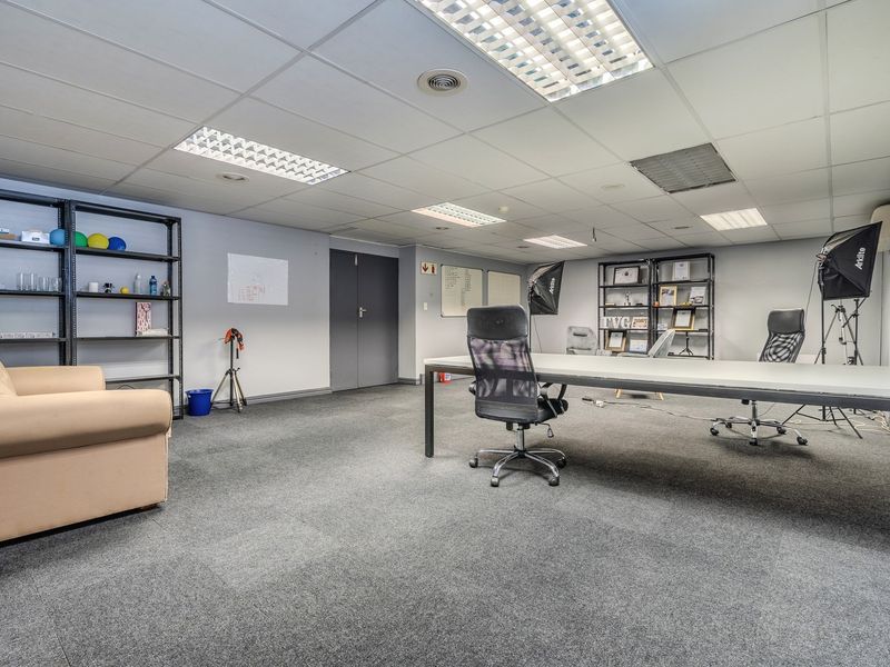 202m2 First-Floor Office | Urban Growth Park, Paarl - Photo 5