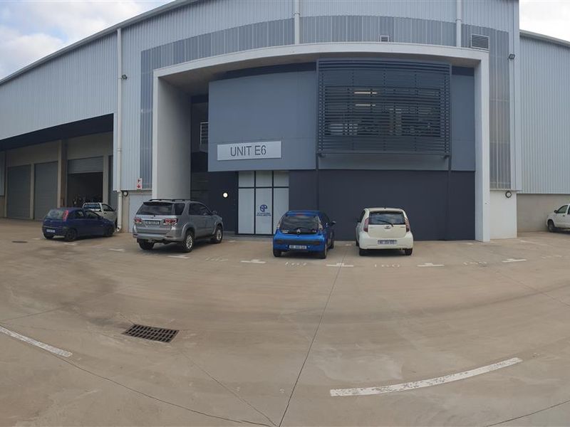 Secure modern warehouse to let. - Photo 5