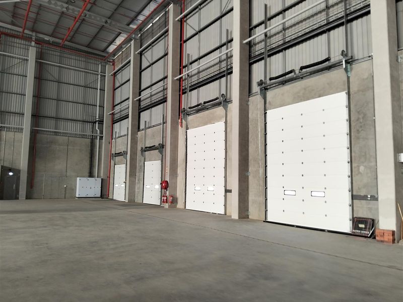 New Modern Warehouse Build on N2 Brickworks to let immediately. - Photo 2