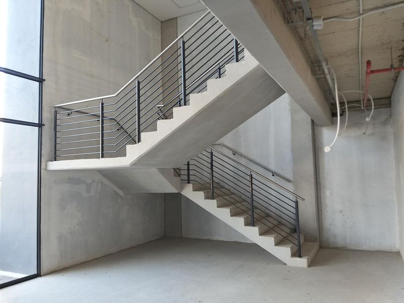 New Modern Warehouse Build on N2 Brickworks to let immediately. - Photo 9