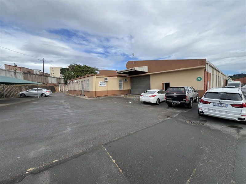 Highly sought after warehouse newly available - Photo 9