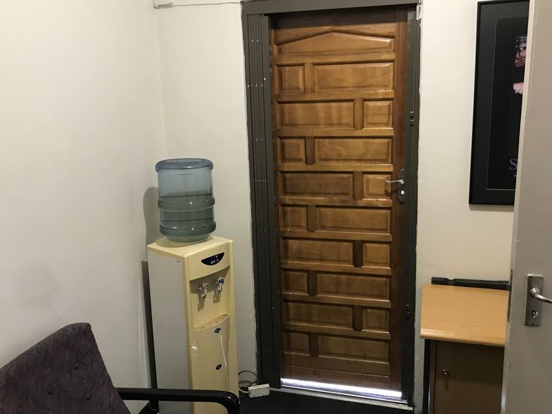 Beautiful Office Space at Prime Spot in Hatfield - Photo 9