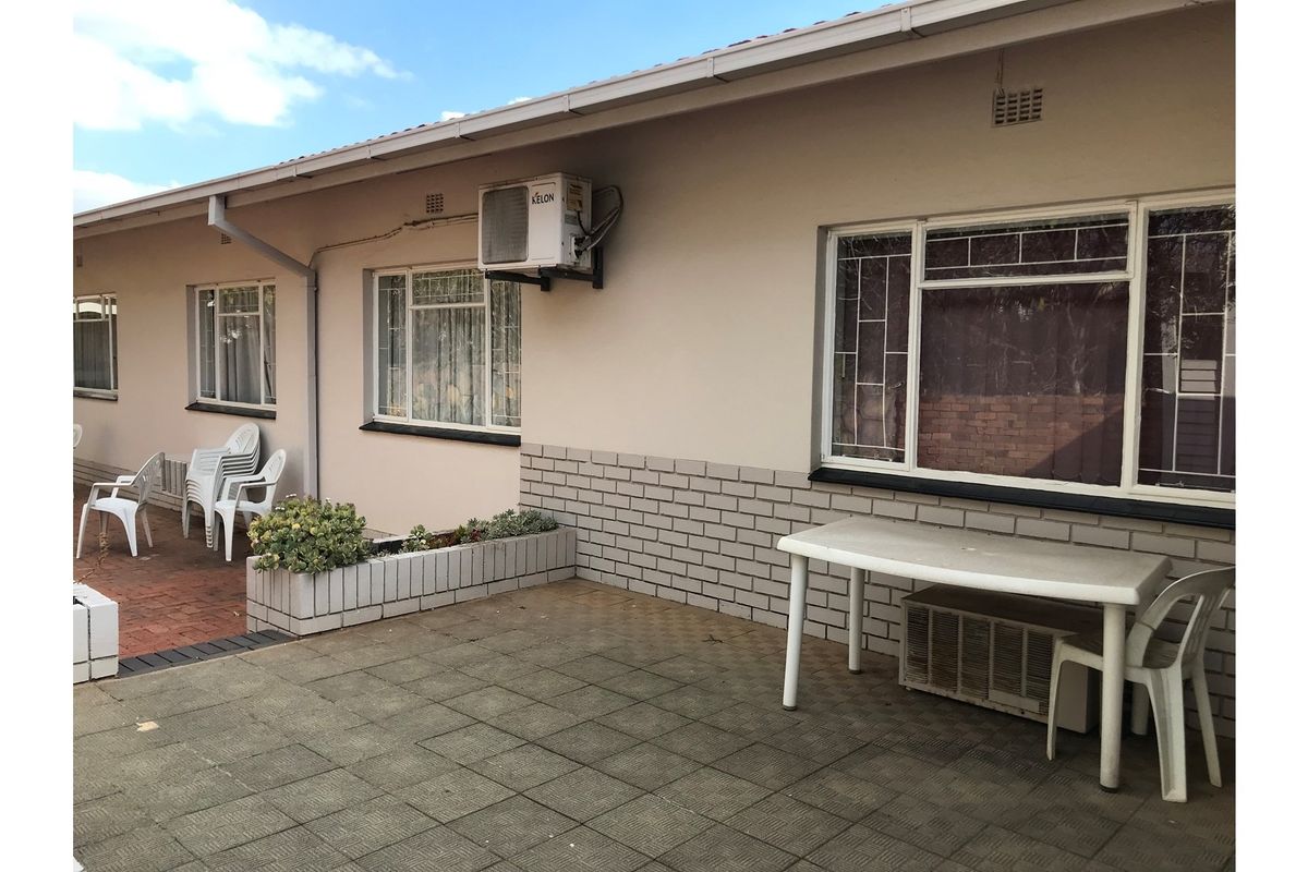 Beautiful Office Space at Prime Spot in Hatfield - Photo 4