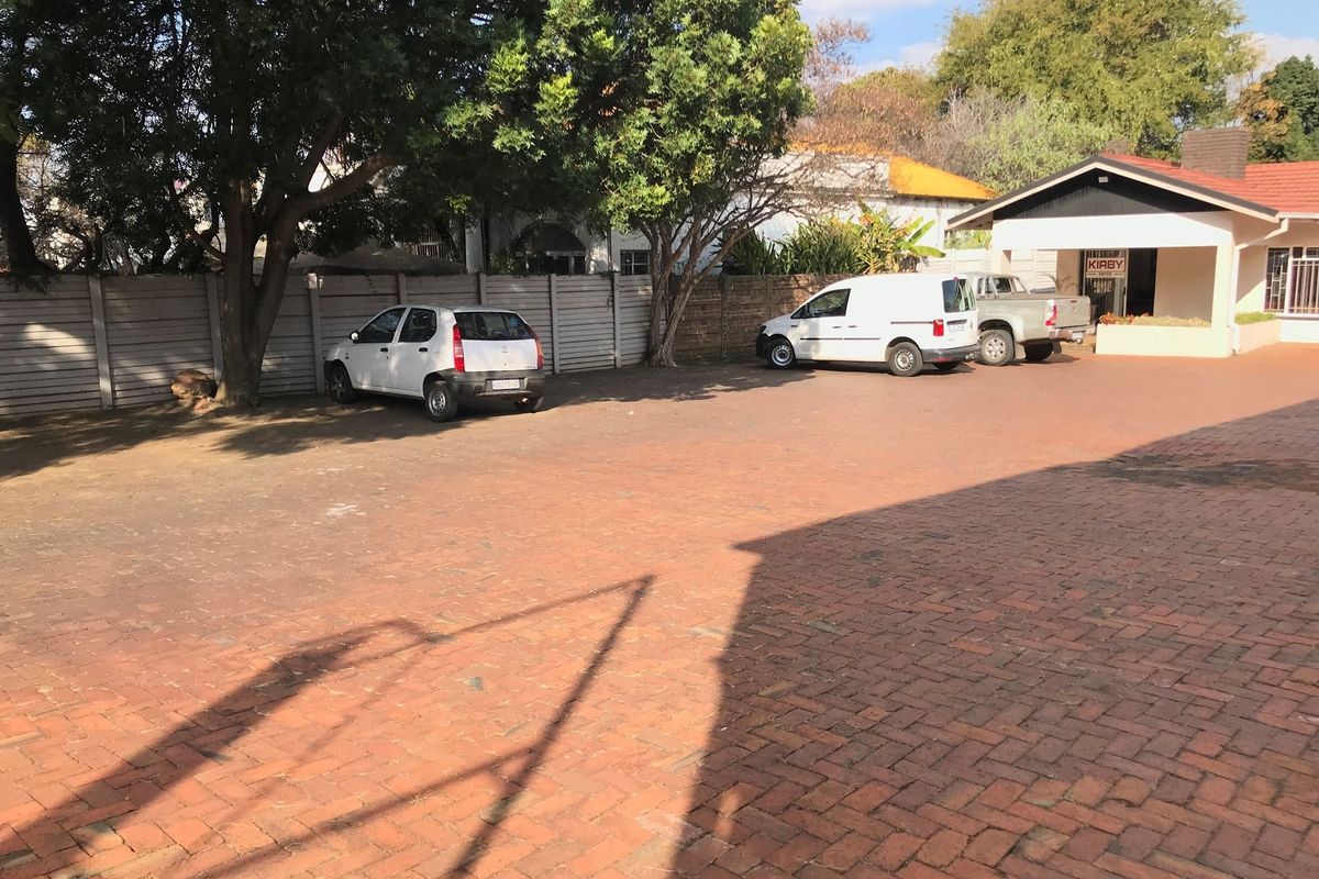 Beautiful Office Space at Prime Spot in Hatfield - Photo 5