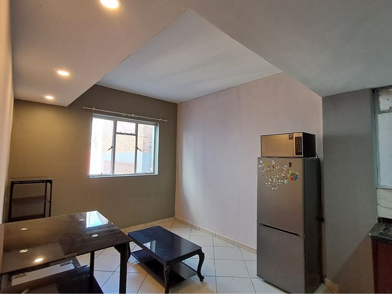 Commercial Property - Photo 10