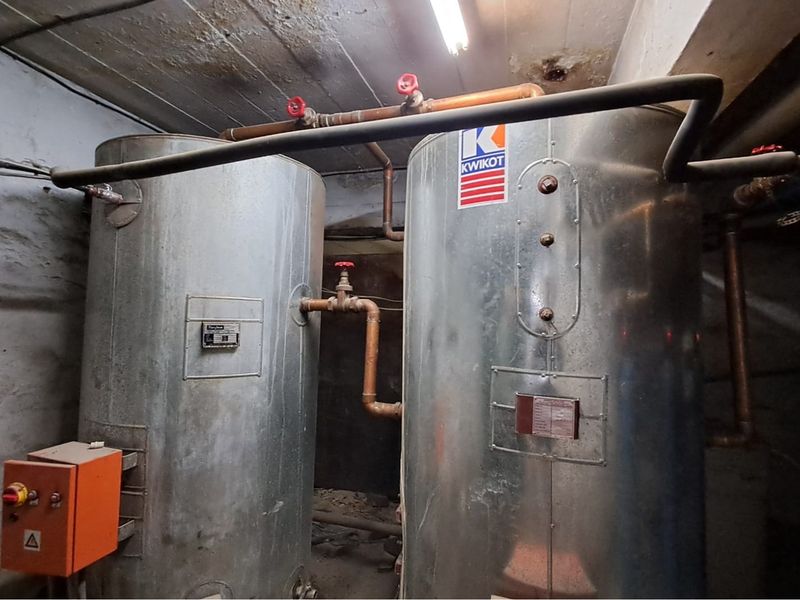 Commercial Property - Photo 4