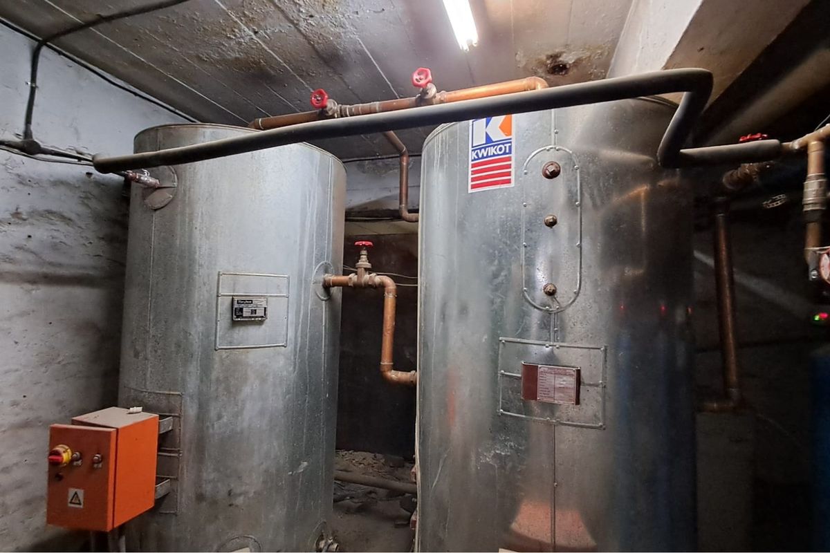 Commercial Property - Photo 4