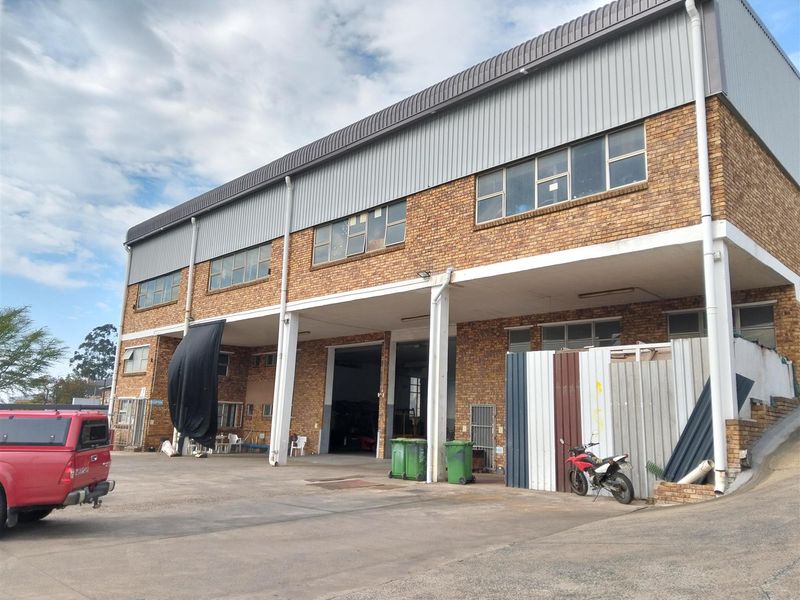 Incredible opportunity to occupy the most prime warehouse space available. - Photo 3