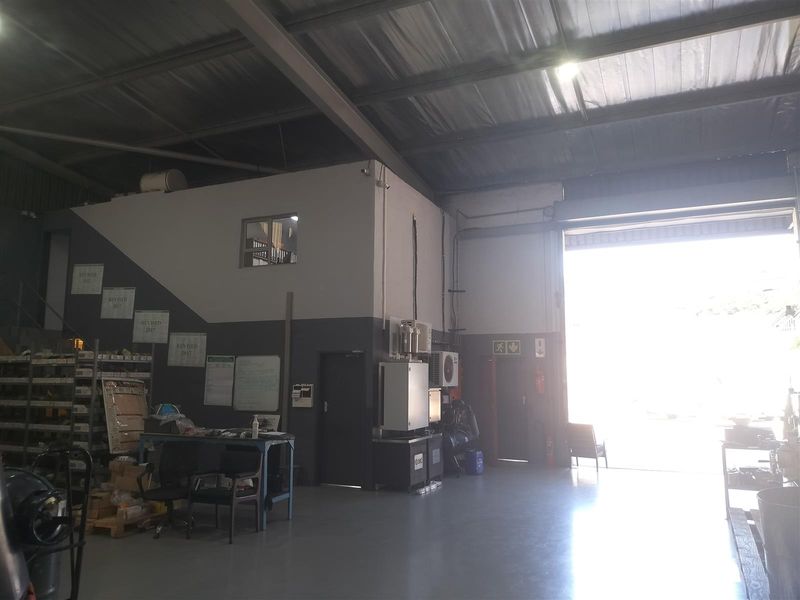 Sought after secure warehouse in Westmead to let. - Photo 10