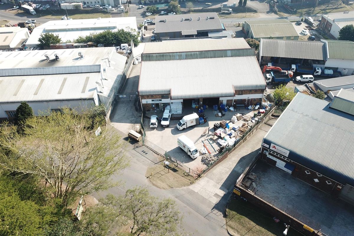 Sought after secure warehouse in Westmead to let. - Photo 3