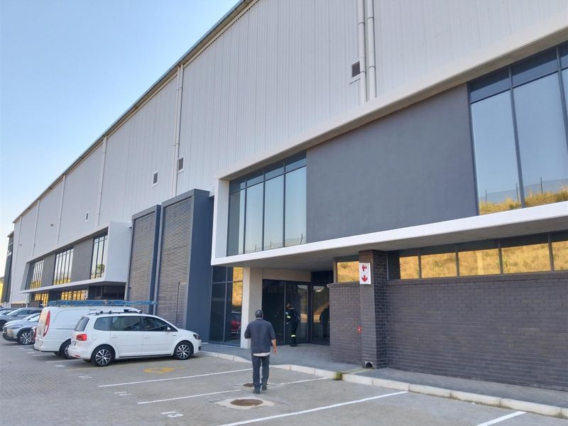 New warehouse to let overlooking N2 - Photo 7