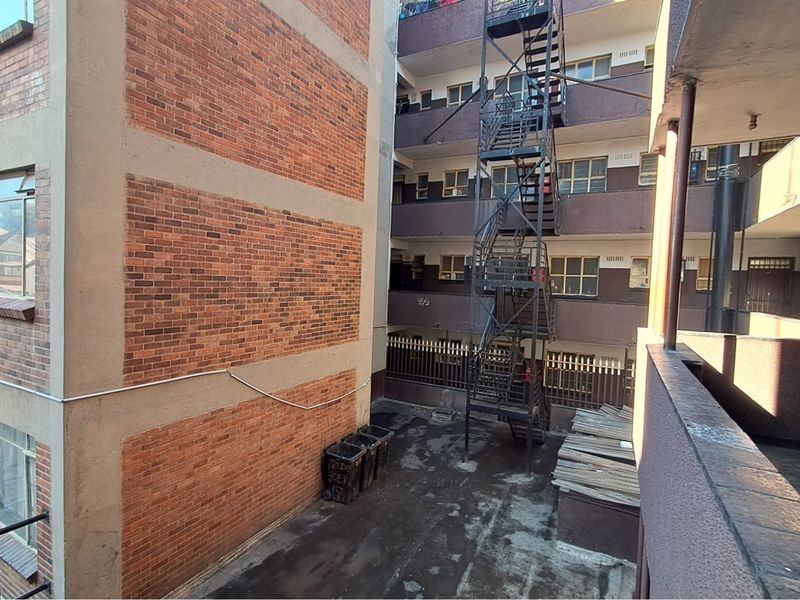 LIFE TIME INVESTMENT - Photo 4