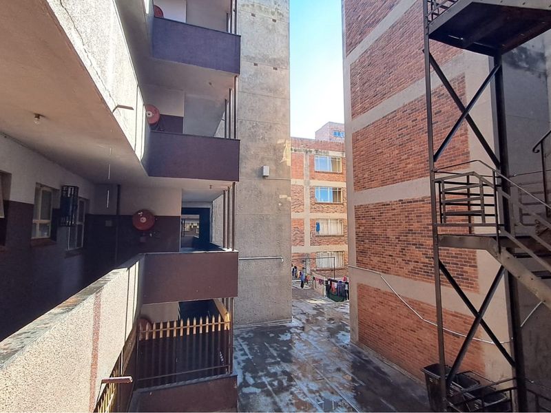 LIFE TIME INVESTMENT - Photo 5