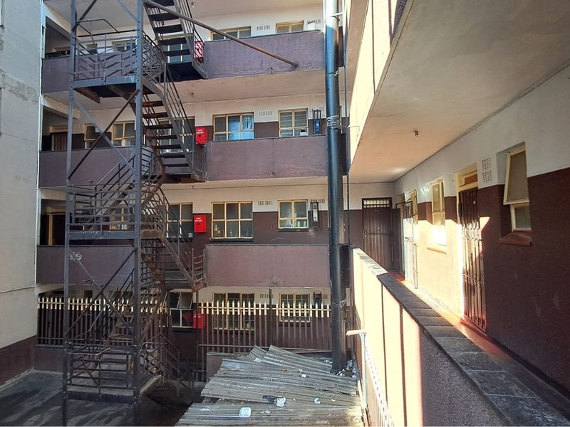 LIFE TIME INVESTMENT - Photo 2