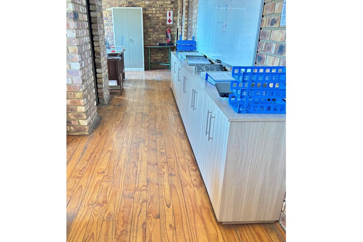 "Prime Vaalpark Warehouse for Sale - Photo 2