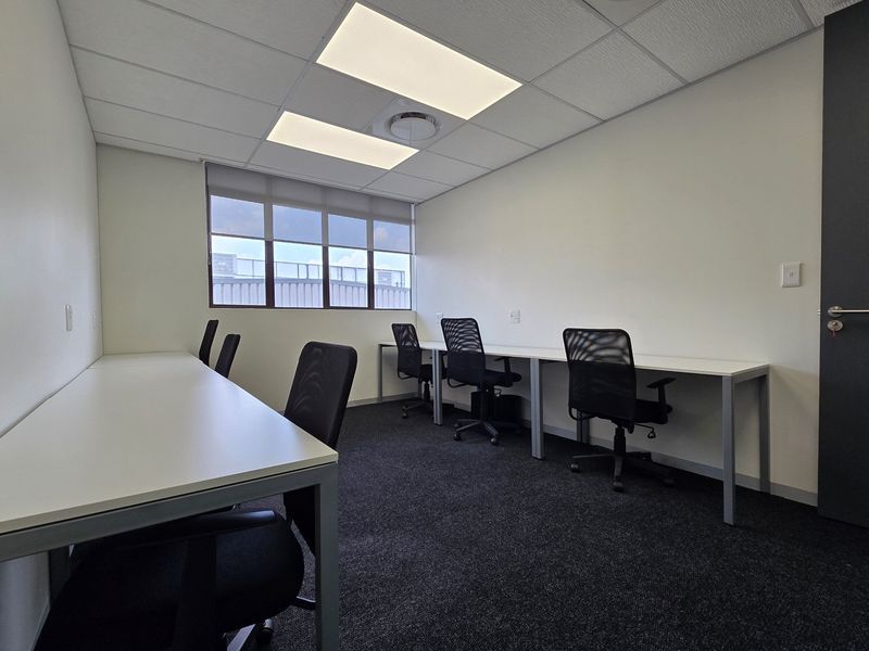 Elevate your workspace with this modern 6-person office - Photo 3