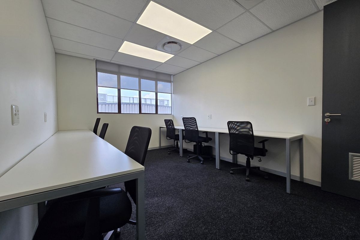 Elevate your workspace with this modern 6-person office - Photo 3