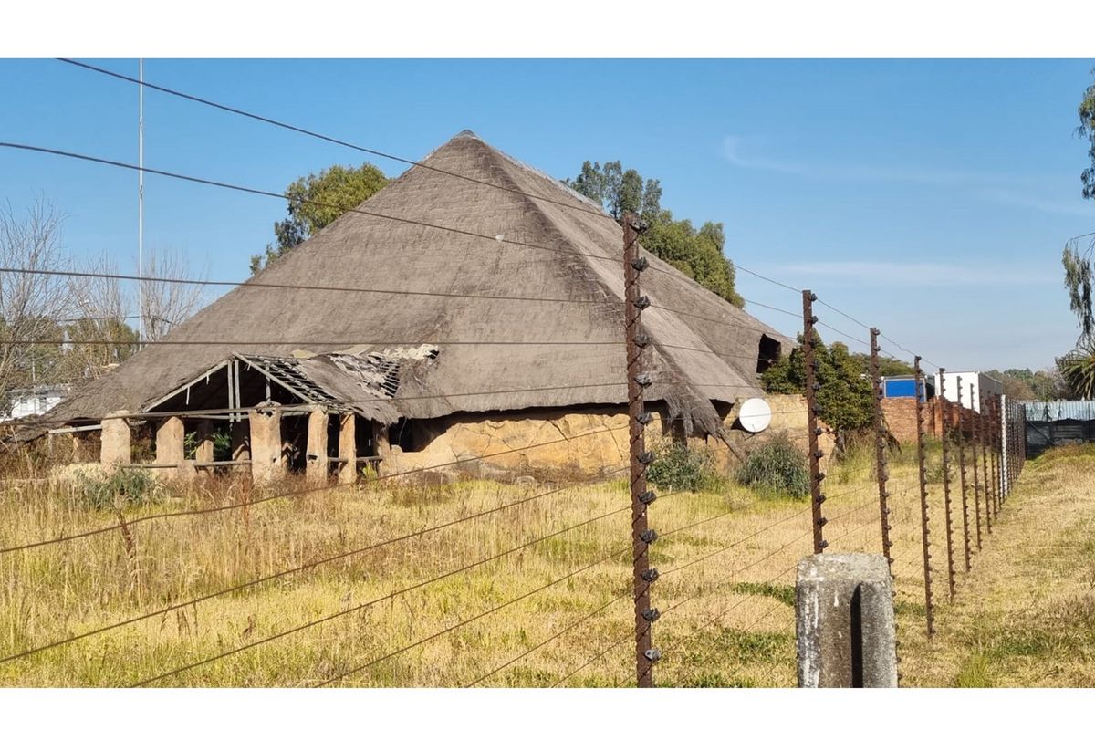 "Prime Benoni AH Factory Complex for Sale" - Photo 2