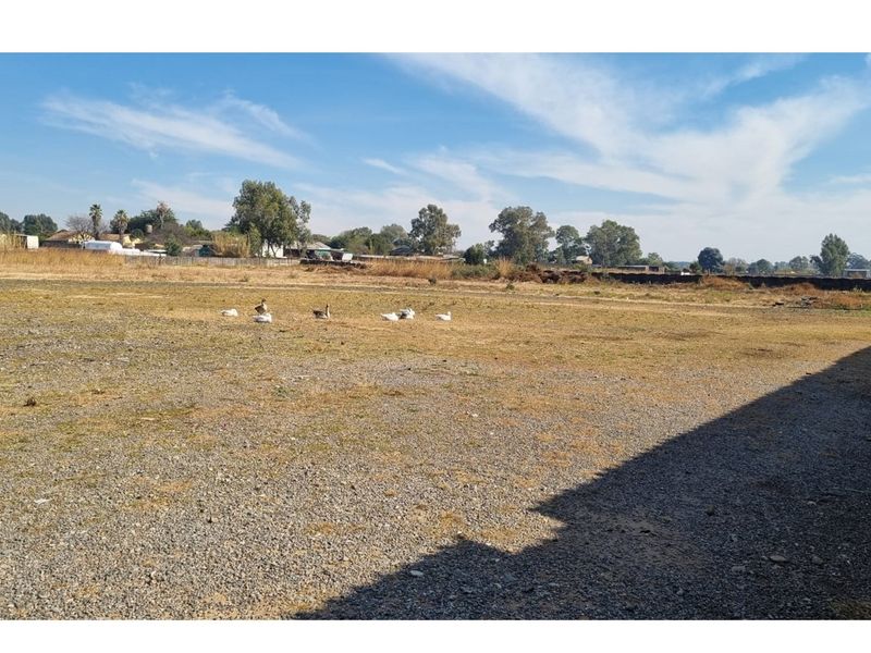 "Prime Benoni AH Factory Complex for Sale" - Photo 3