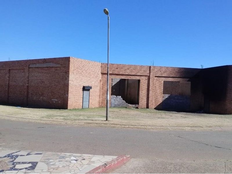 Commercial Building For Sale In Mapetla - Photo 8