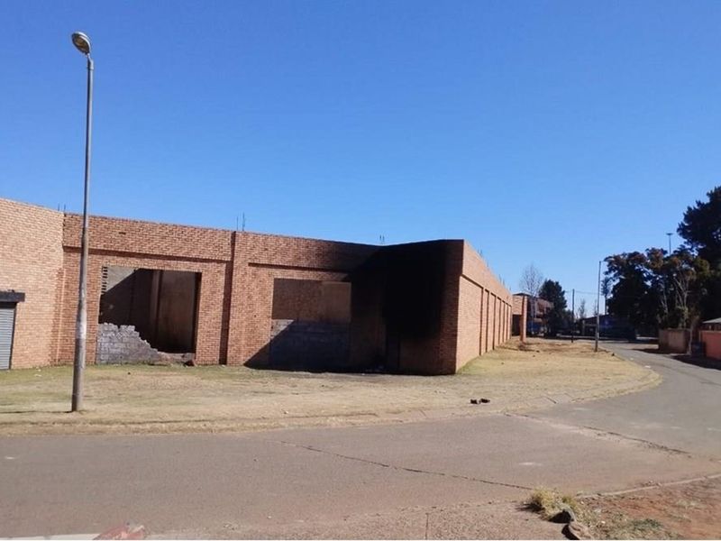 Commercial Building For Sale In Mapetla - Photo 4