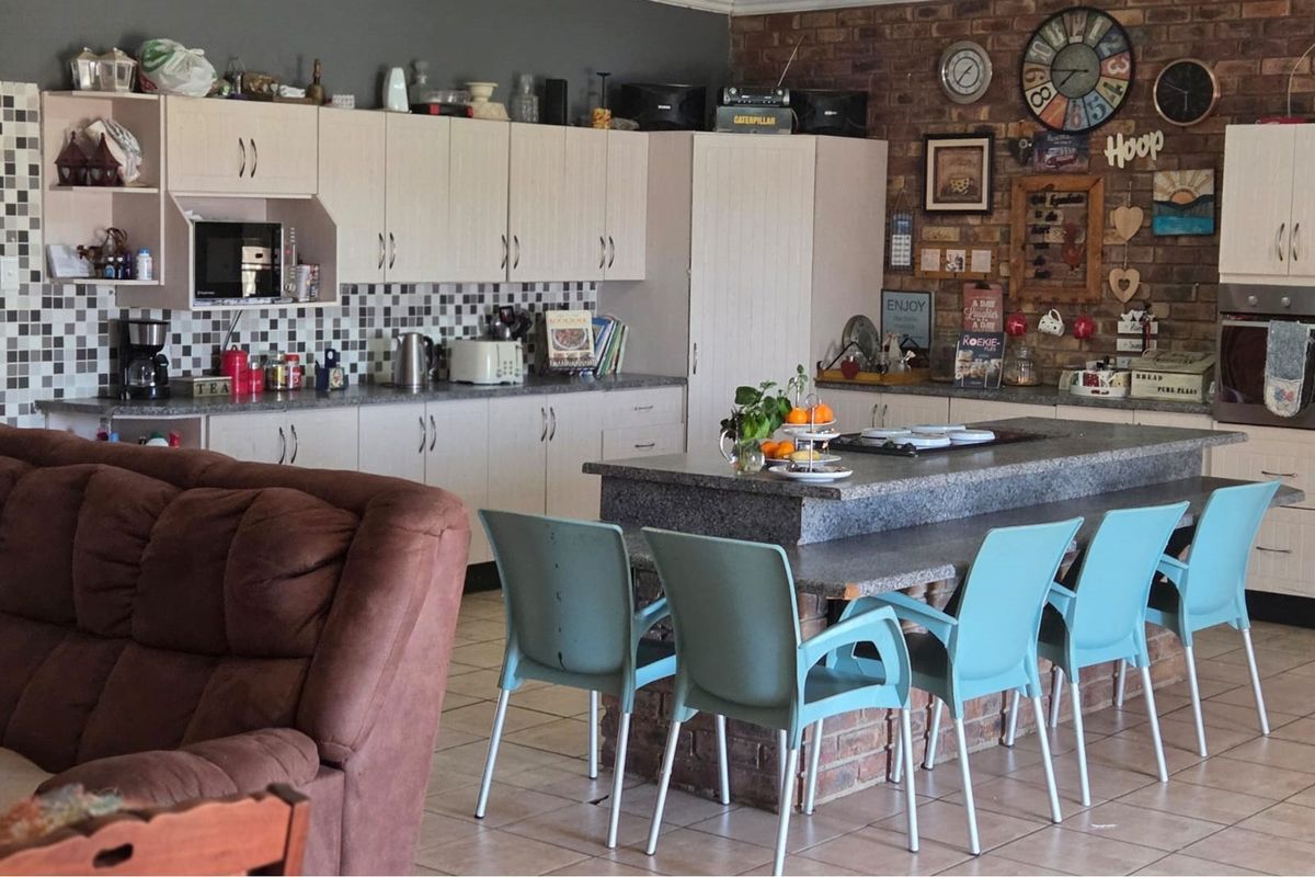 Prime Opportunity for a Holiday Retreat, Retirement Haven, or Lifestyle Hub - Photo 5