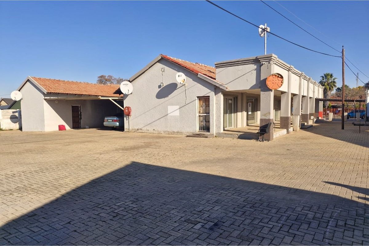 "Prime North West Commercial Space Sale" - Photo 5