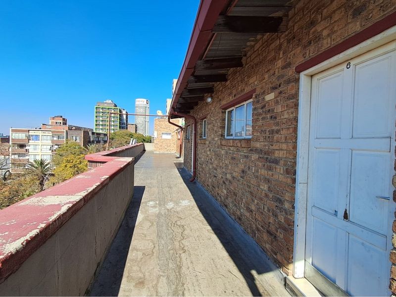 Commercial investment opportunity - Photo 8