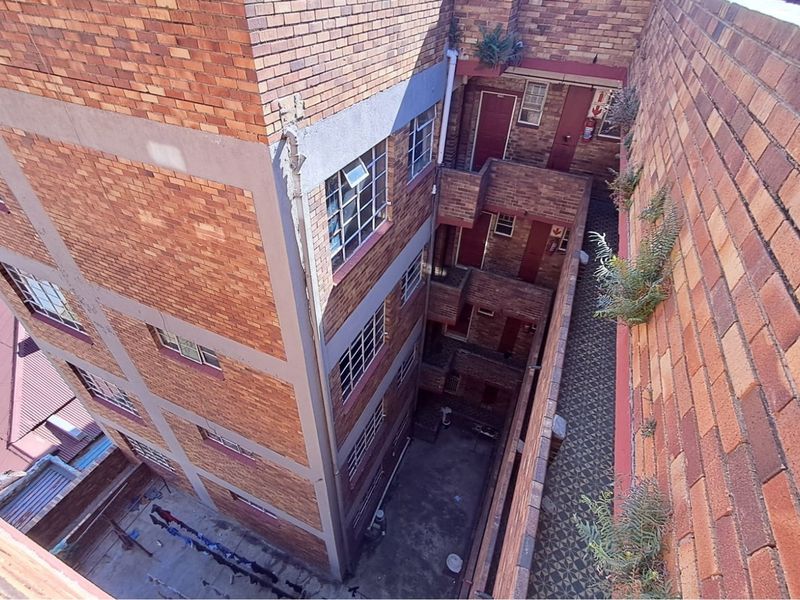 Commercial investment opportunity - Photo 6