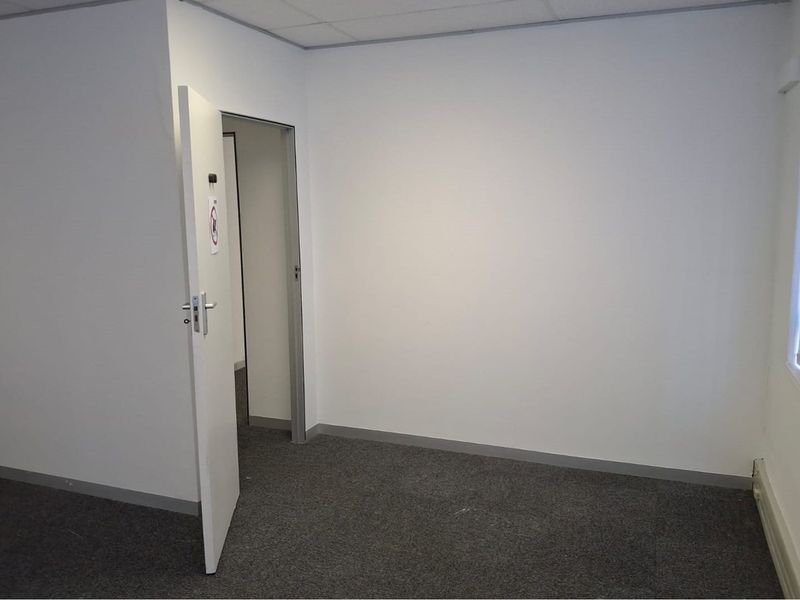Modern offices available in Humewood - Photo 5