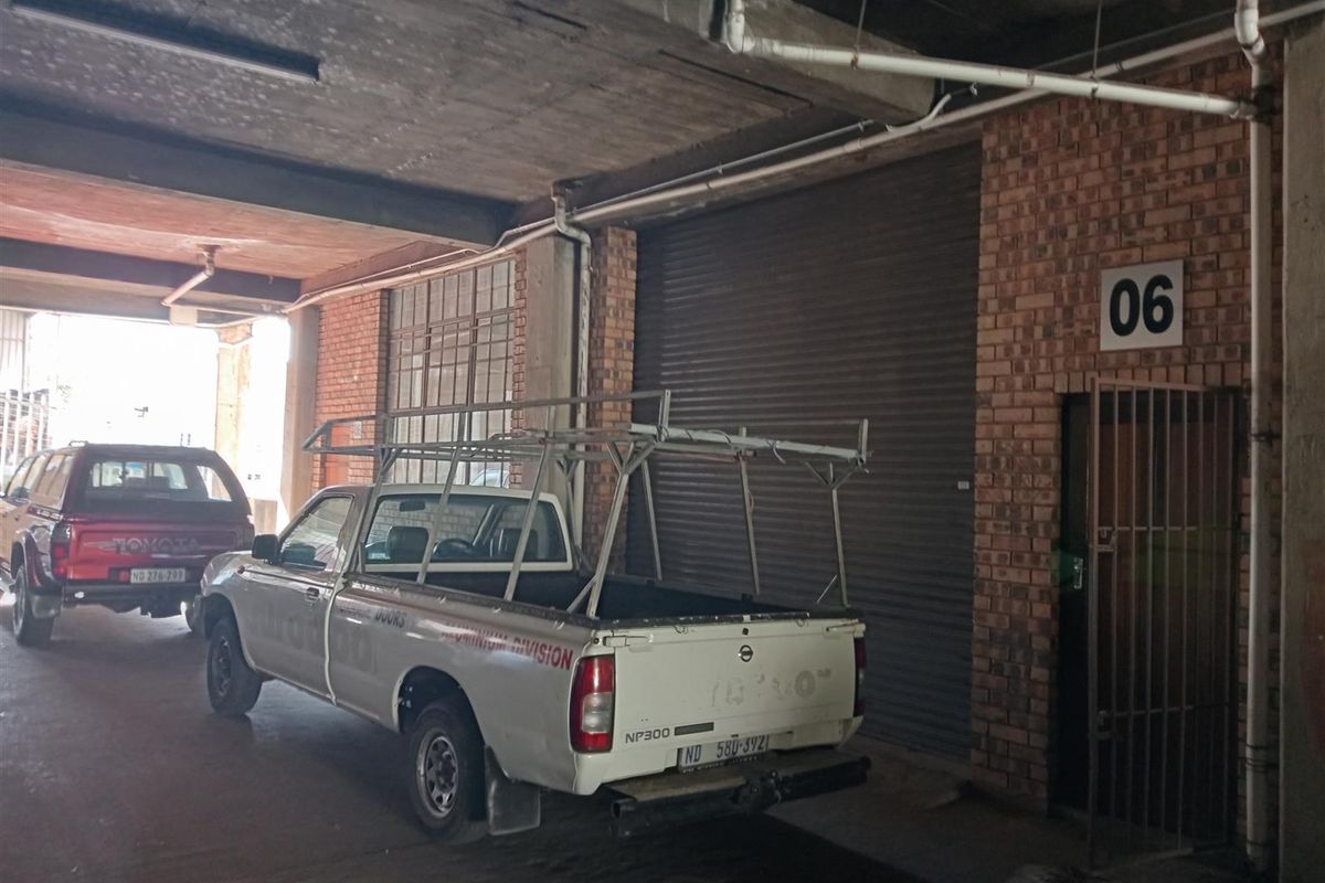 Mini Warehouse to let. - Photo 2