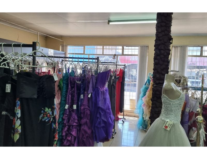 Prime Retail Property in Geduld at Reduced Price! - Photo 9