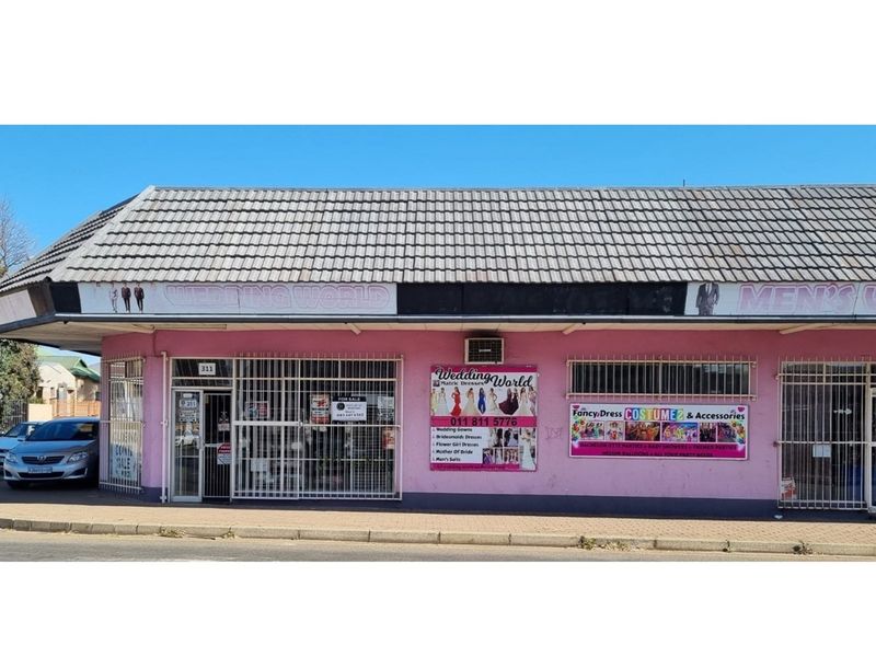 Prime Retail Property in Geduld at Reduced Price! - Photo 2