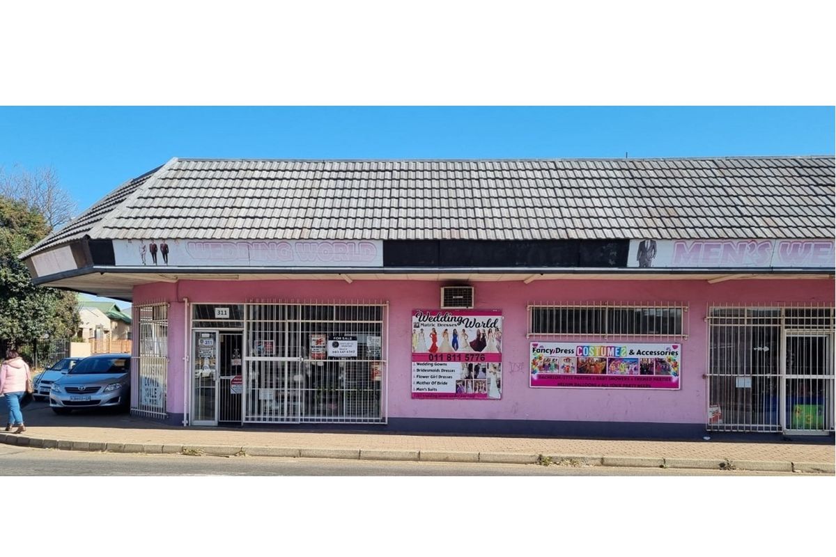 Prime Retail Property in Geduld at Reduced Price! - Photo 2