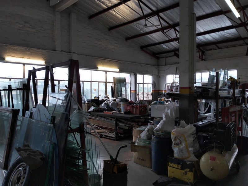 Rent or buy fantastic warehouse. - Photo 3