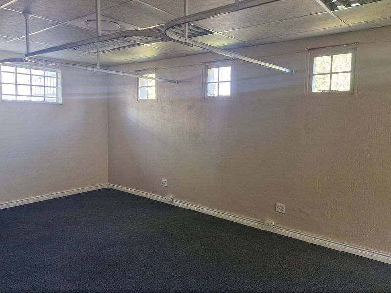 Modern Medical Consulting rooms for urgent sale - Photo 10