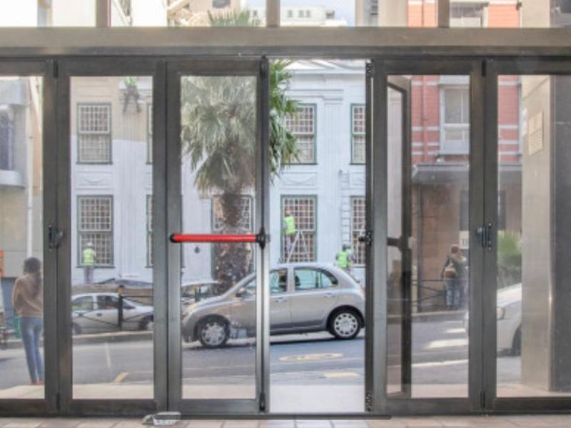 Retail Space To Let On Strand Street - Photo 2