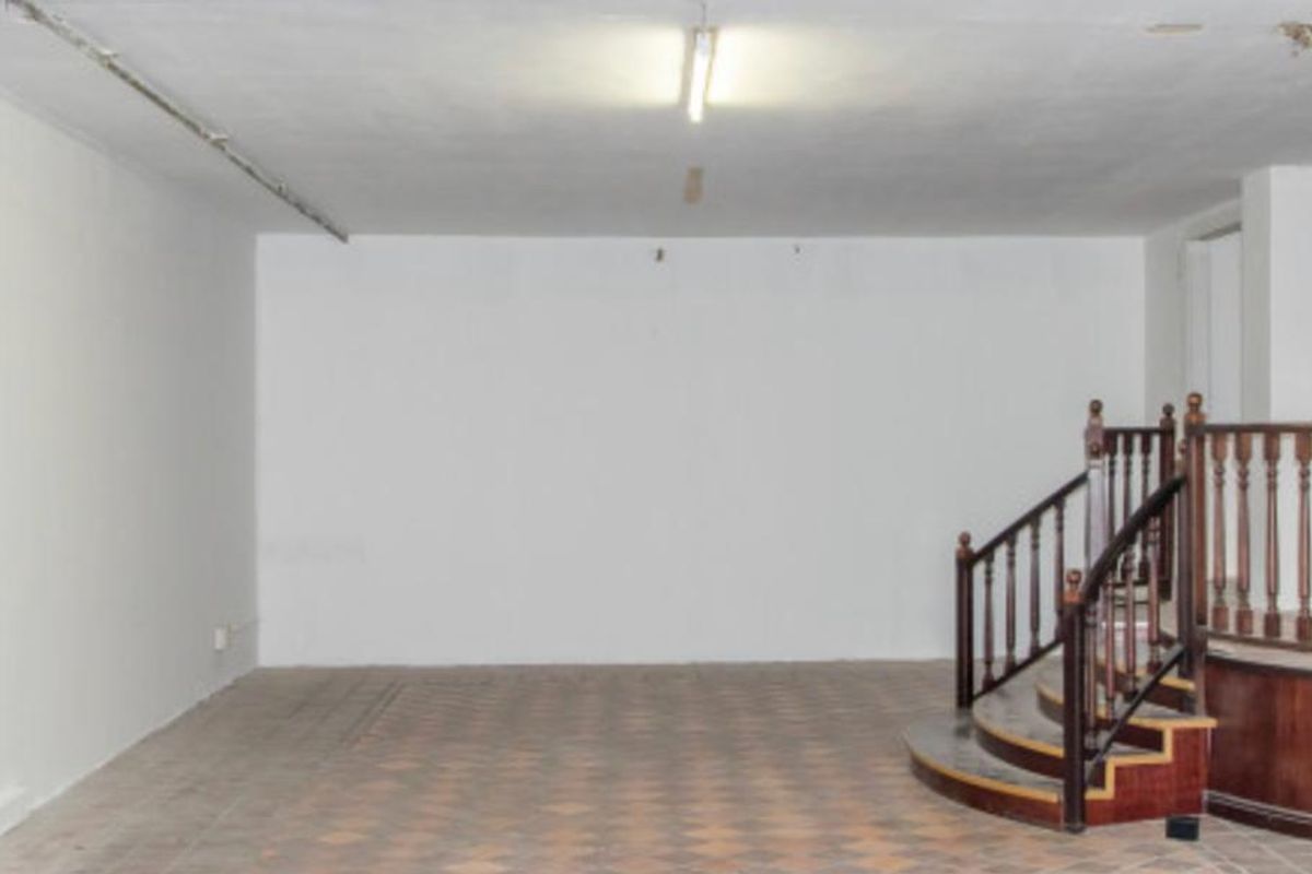 Retail Space To Let On Strand Street - Photo 4