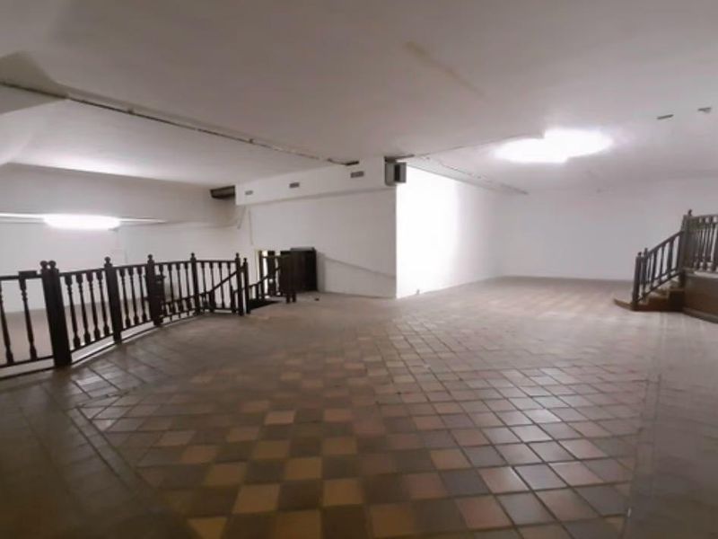 Retail Space To Let On Strand Street - Photo 7