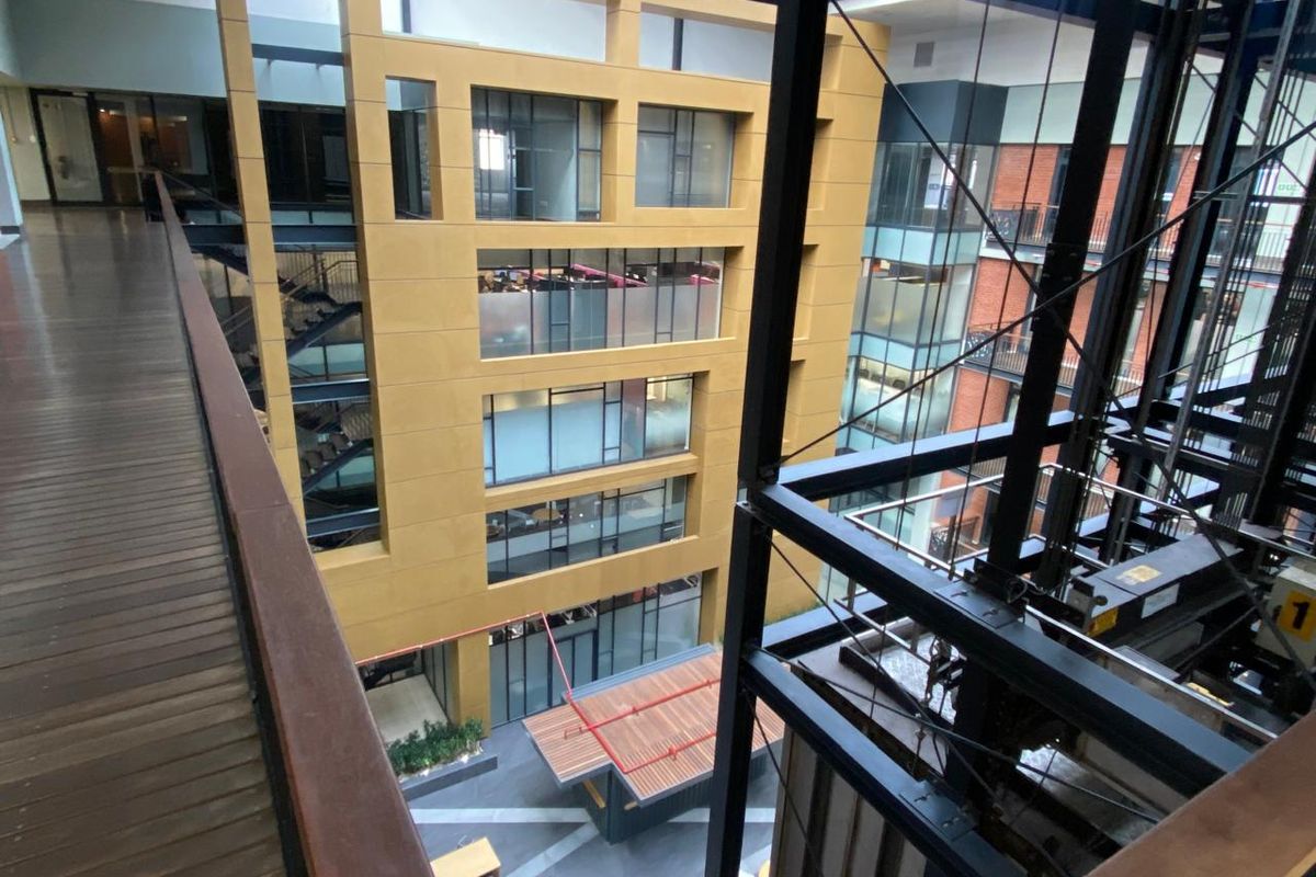 Call Centre Offices Available in City Centre - Photo 5