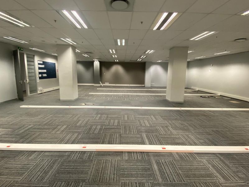 Call Centre Offices To Let in City Centre - Photo 10